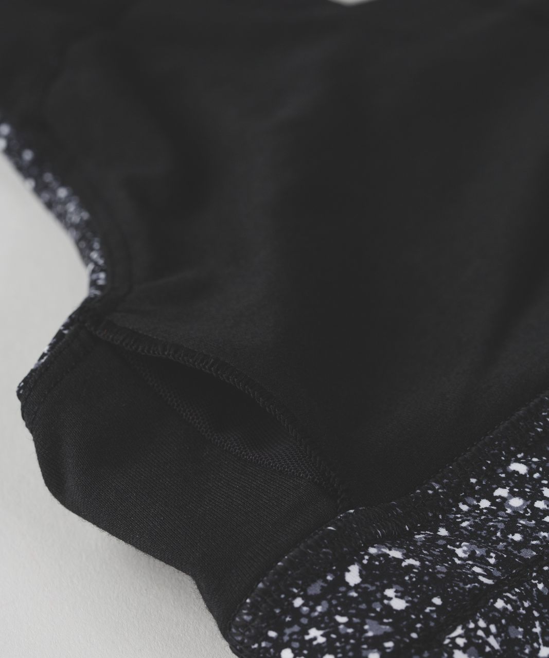 Lululemon Run Stuff Your Bra (Long Line) - Mini Splatter White Black / Black