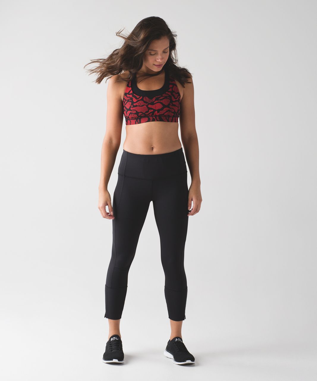 Power Mesh Sports Bra, Red