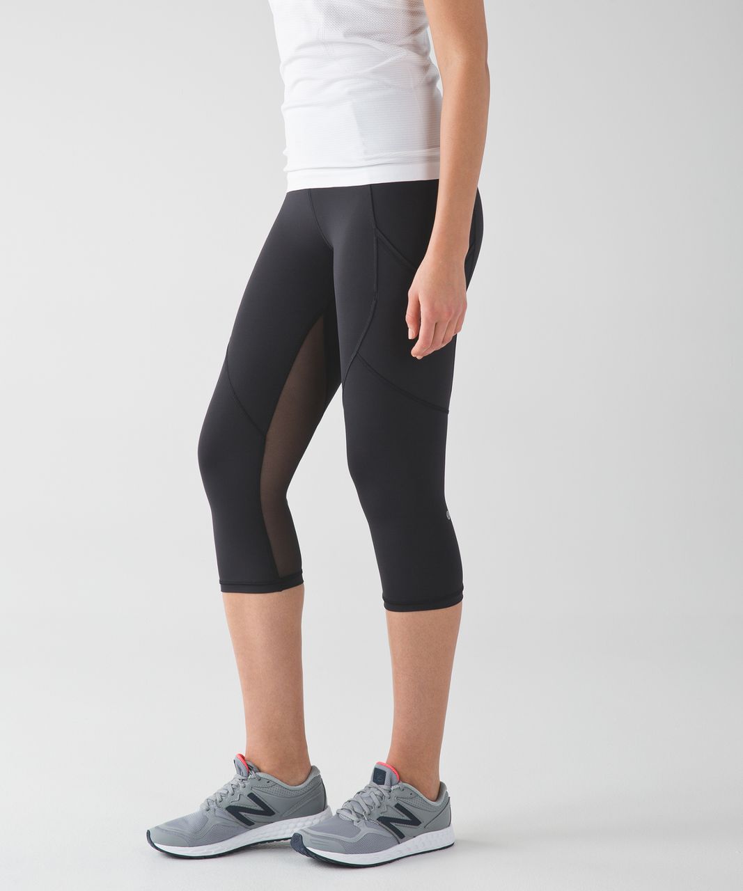 Lululemon Outrun 17 Crop - Splatter White Black / Black - lulu