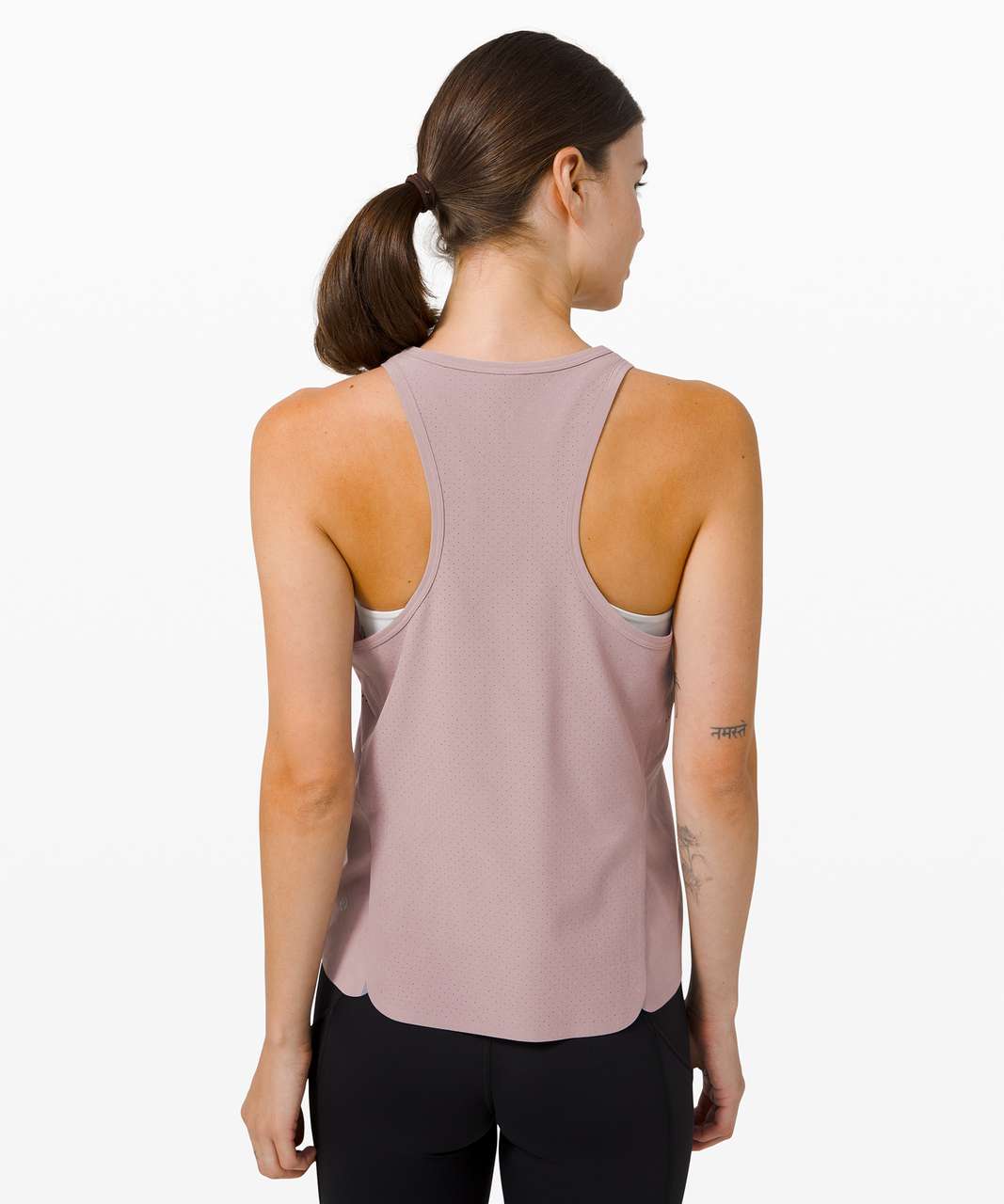 Lululemon Find Your Pace Tank - Violet Verbena