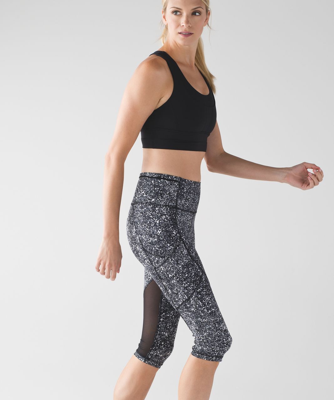 Lululemon Outrun 17 Crop - Splatter White Black / Black - lulu fanatics