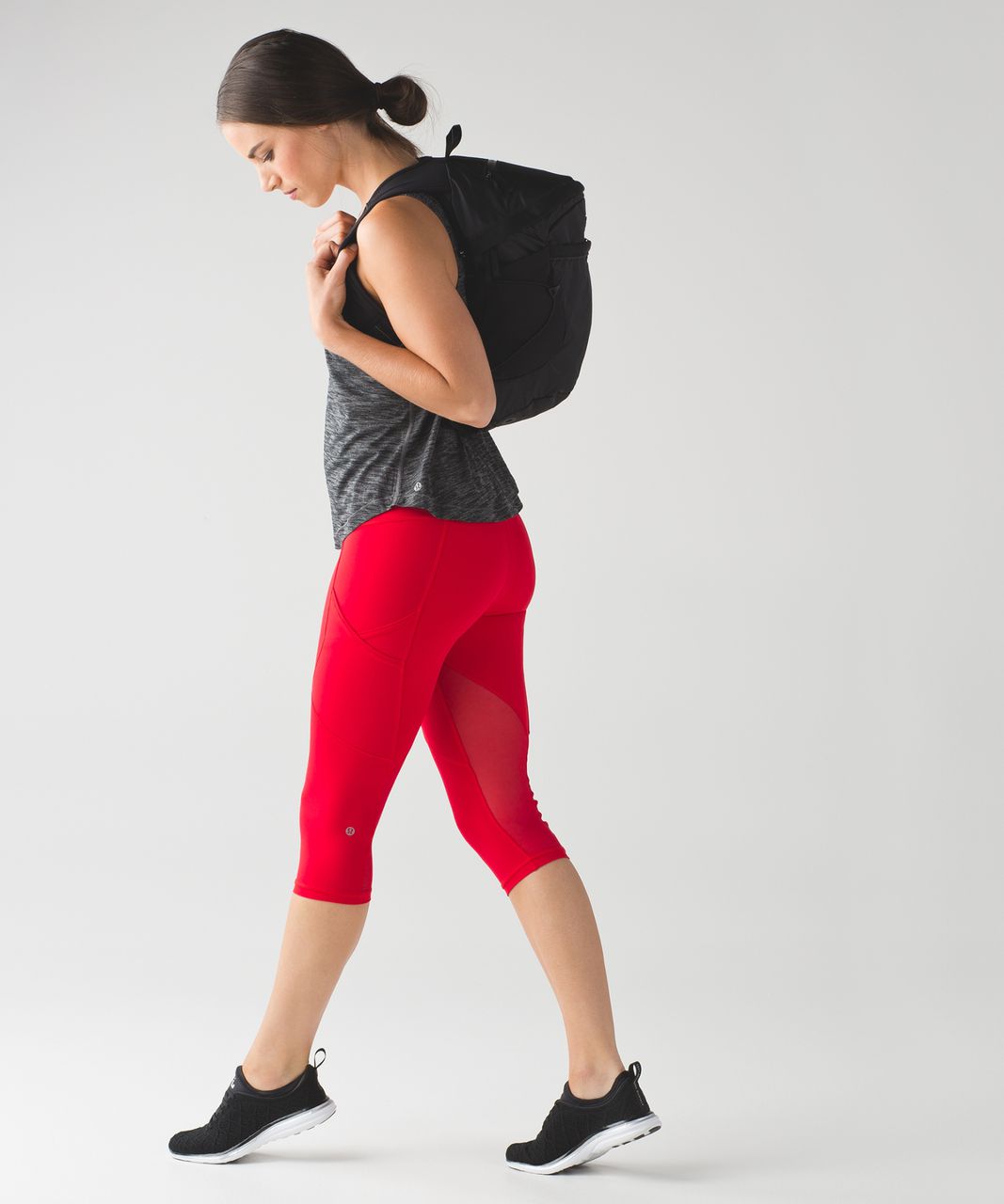 Lululemon Outrun 17 Crop - True Red - lulu fanatics