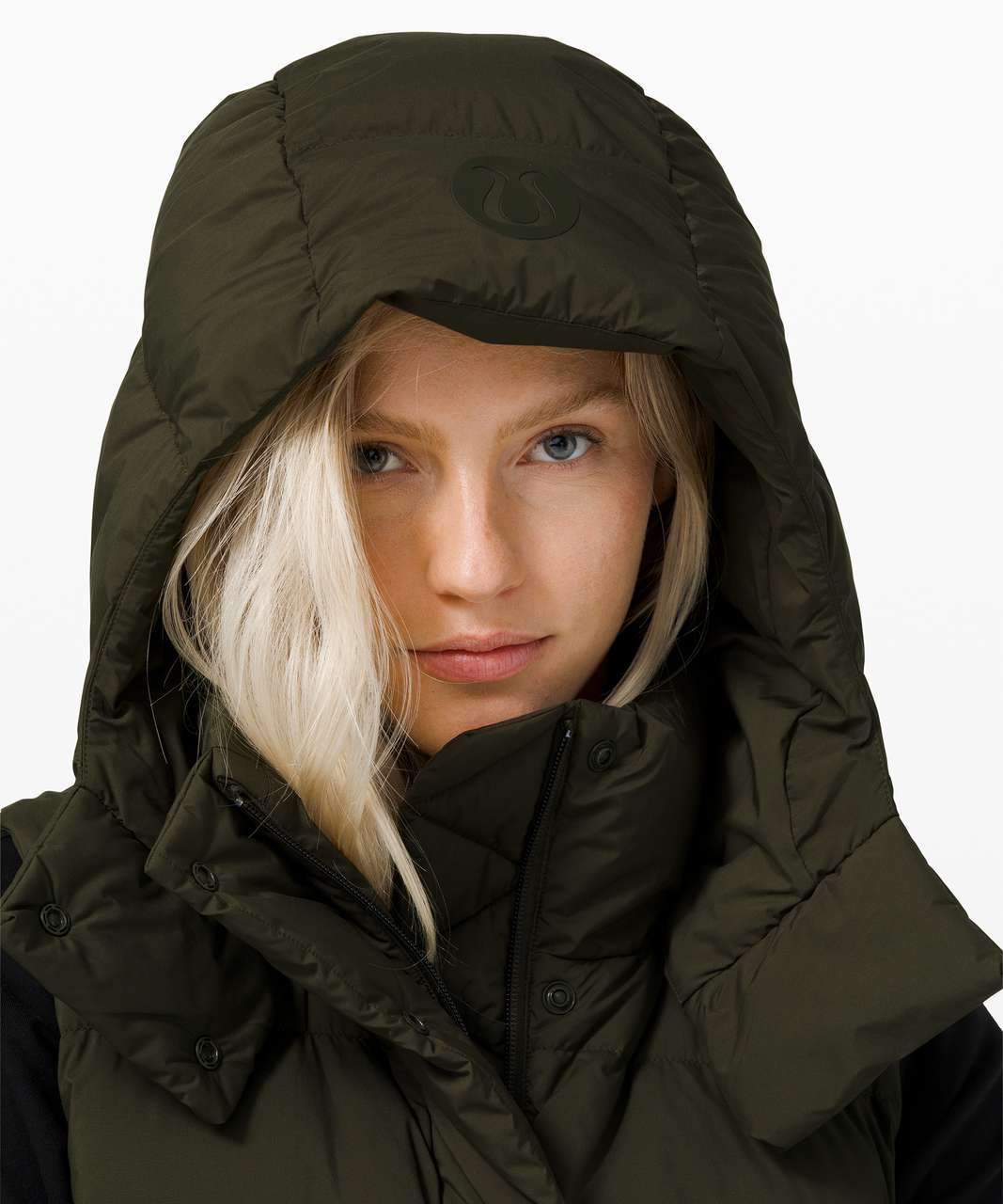 Found a dupe for the Lululemon Wunder Puff jacket from