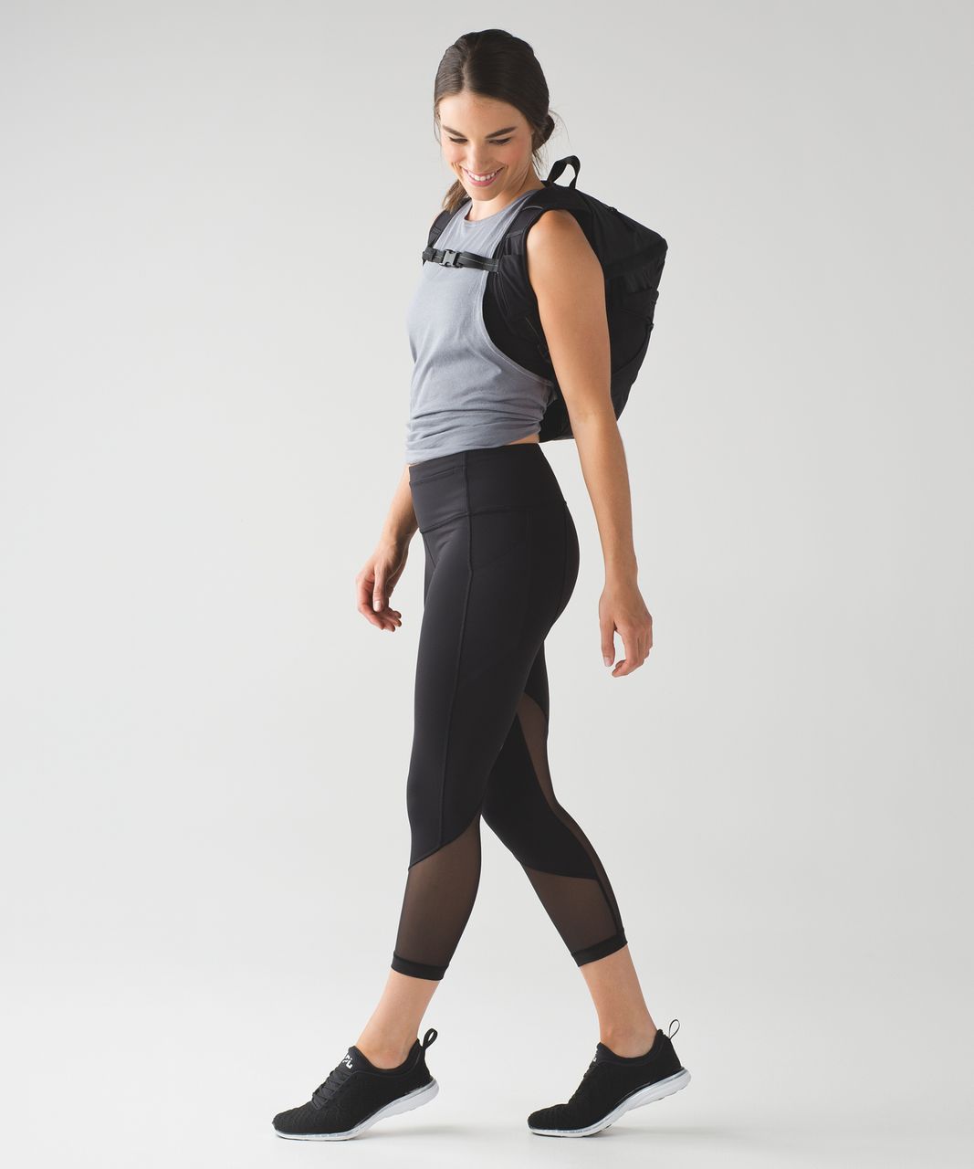 LULULEMON Pace Rival Athletic Crops in Black Size 6 – Sarah's Closet