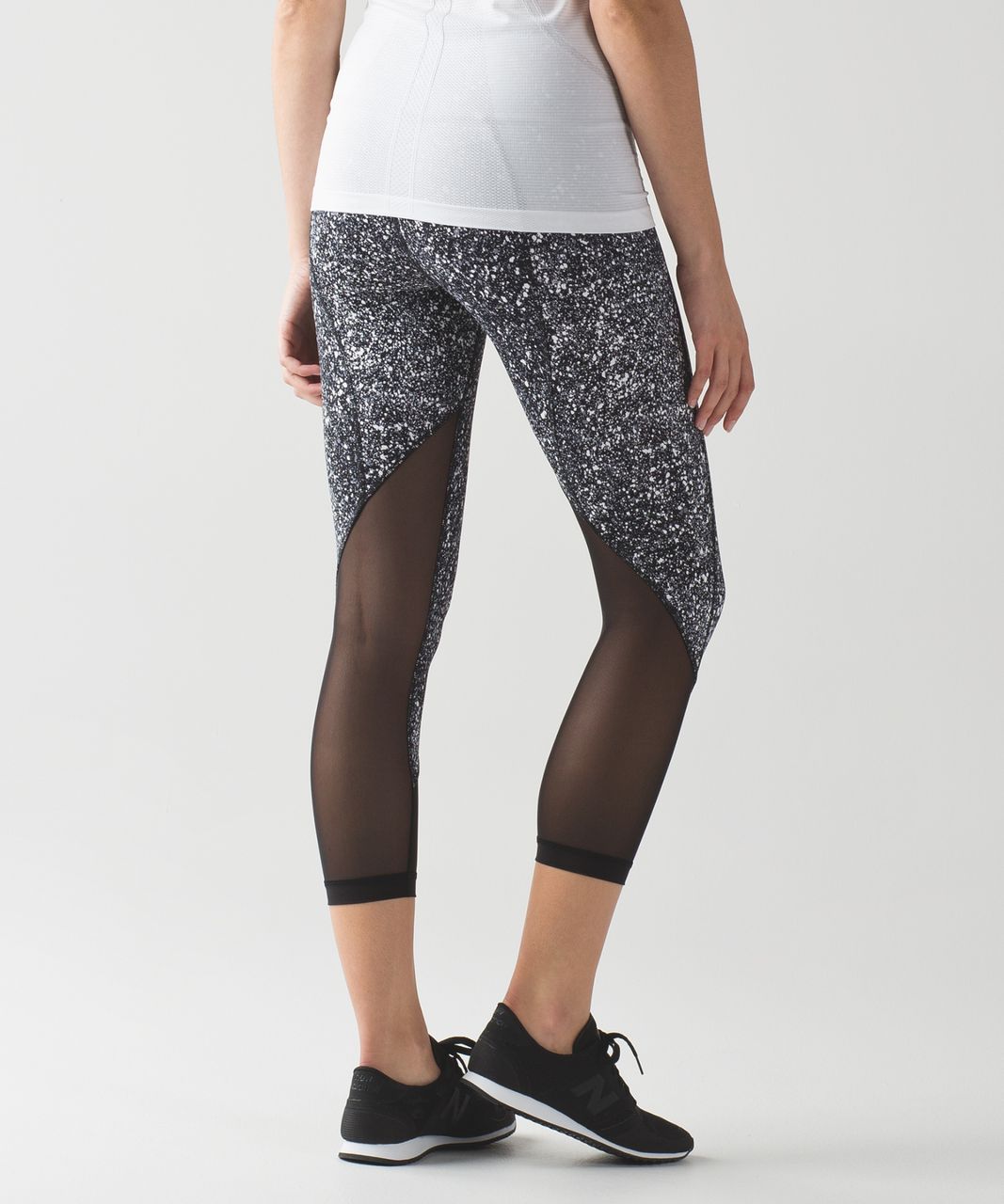 Lululemon Pace Rival Crop Cropped Leggings Paint Splatter White Black Mesh  Sz 6