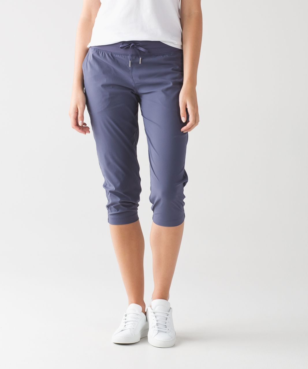 Lululemon Studio Crop II - Greyvy - lulu fanatics