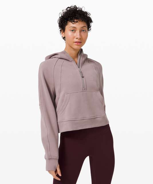 Got my hands on a grey sage scuba 1/2 zip (xs/s). When I checked the Canada  website last week there was randomly 1 in stock in this size 🥳🥳 : r/ lululemon