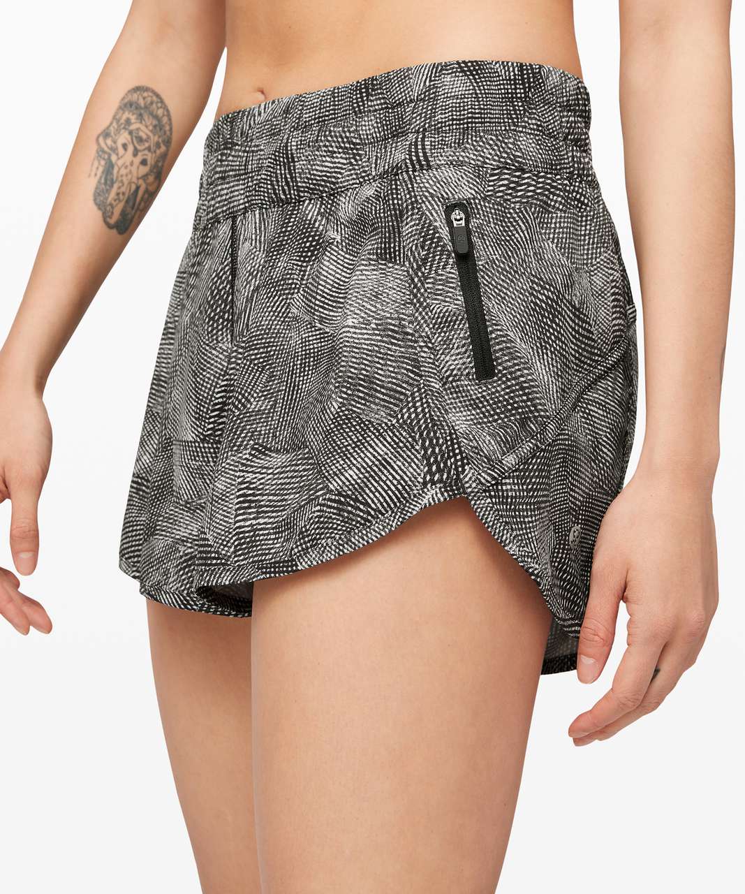 Lululemon Tracker Short V *4" - Velocity Mesh Island Mist Black