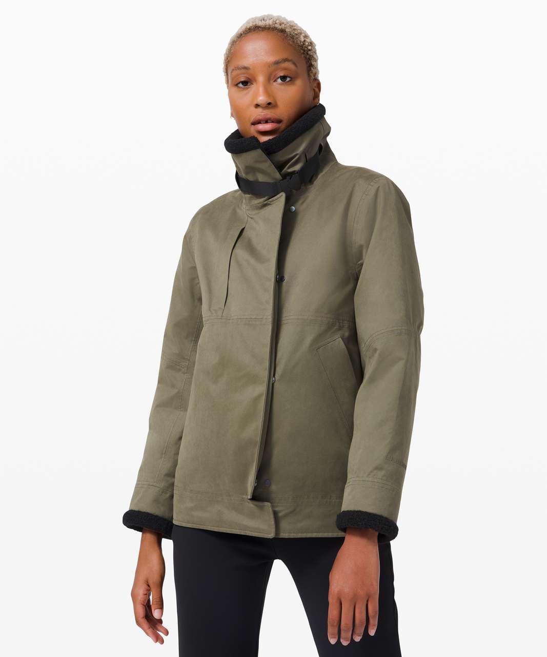 Lululemon Resolute Warmth Jacket - Fatigue Green / Black