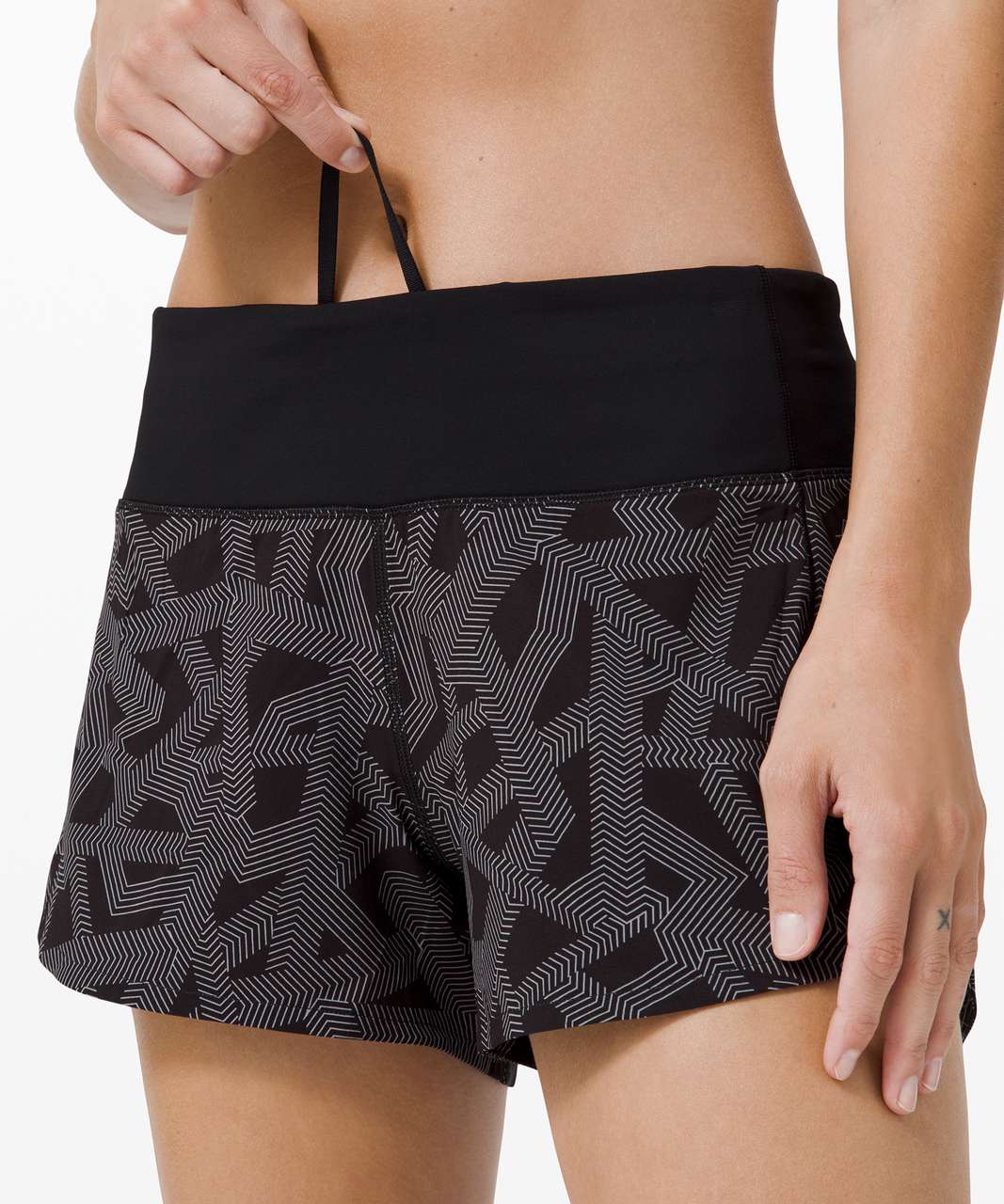 Lululemon Speed Up Short Long *4" Updated Fit - Labyrinth Black Light Cast / Black