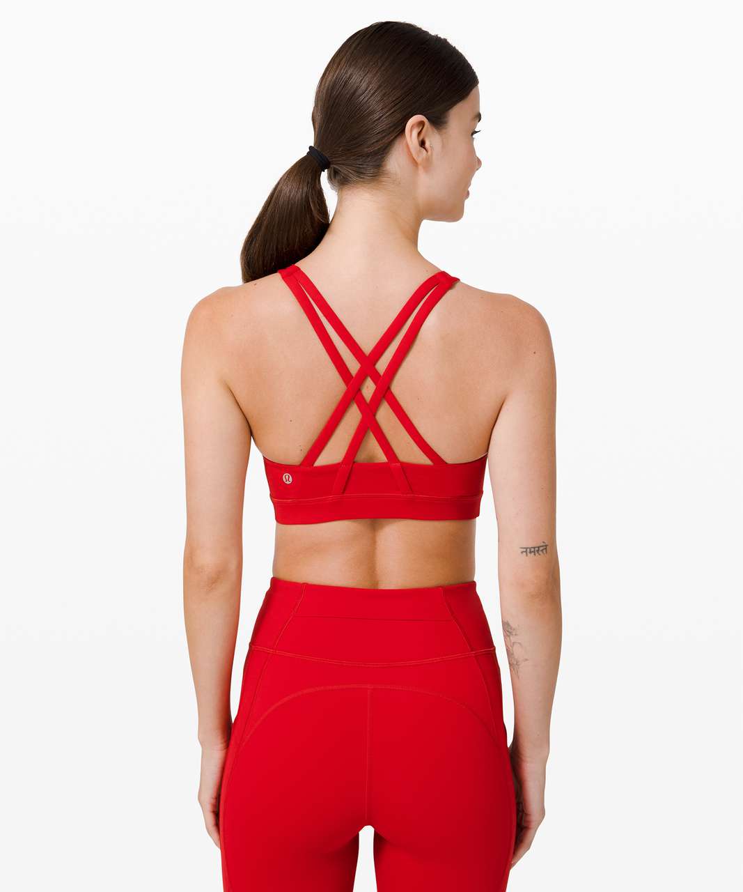 https://storage.googleapis.com/lulu-fanatics/product/58754/1280/lululemon-energy-bra-high-neck-medium-support-b-d-cup-dark-red-028948-327327.jpg