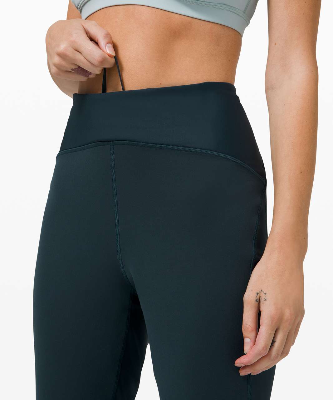 lululemon wunder under black and white