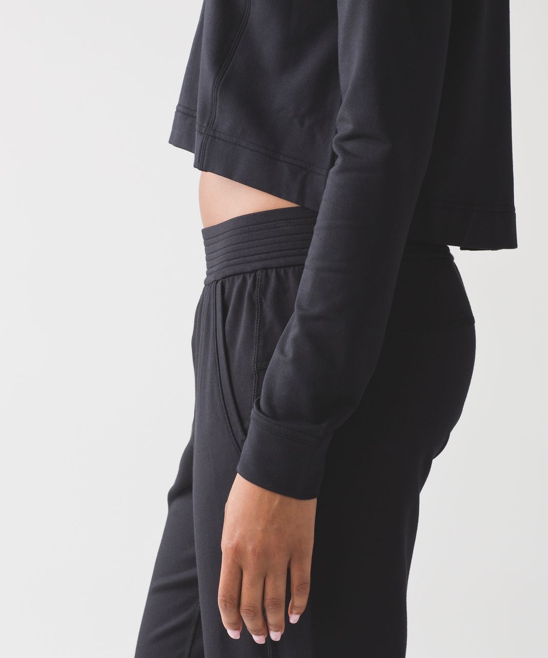 Lululemon Ceremony Pullover - Black