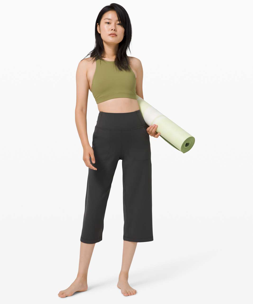 Align Wide Leg Crop 23'' (4) in grey sage and ETS crop tank (4) in white  haven't seen many posts about these pants so here's my first fit pic :  r/lululemon