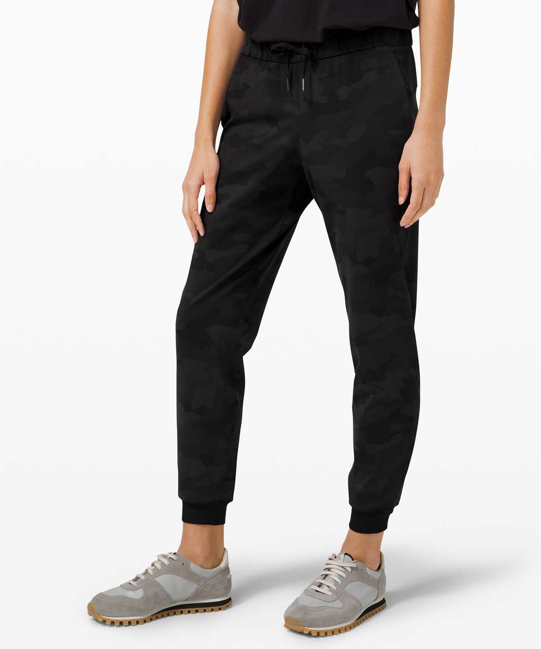 Lululemon GUC 4 On The Fly Formation Camo Pants Black - $62 (36% Off  Retail) - From Megan