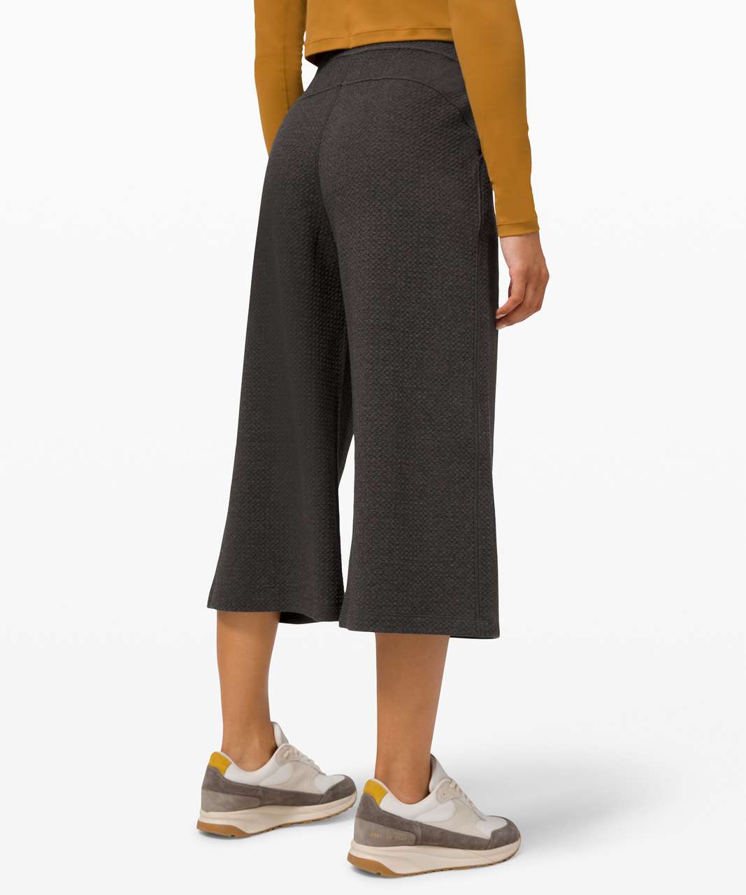 Can't get enough of these wide leg cropped pants from lululemon