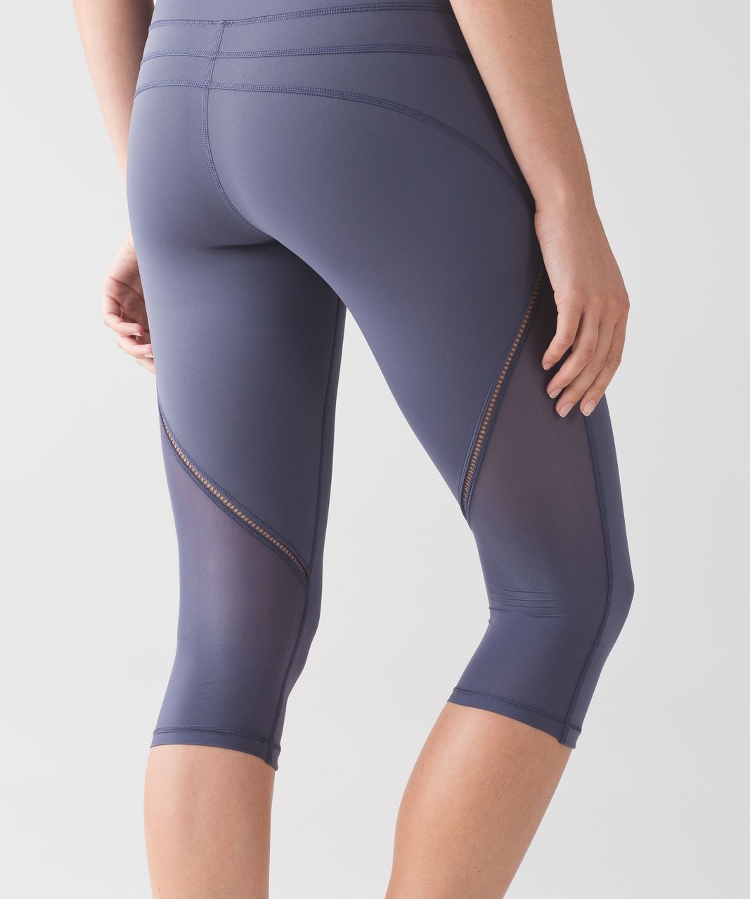 Lululemon Sculpt It Crop - Greyvy