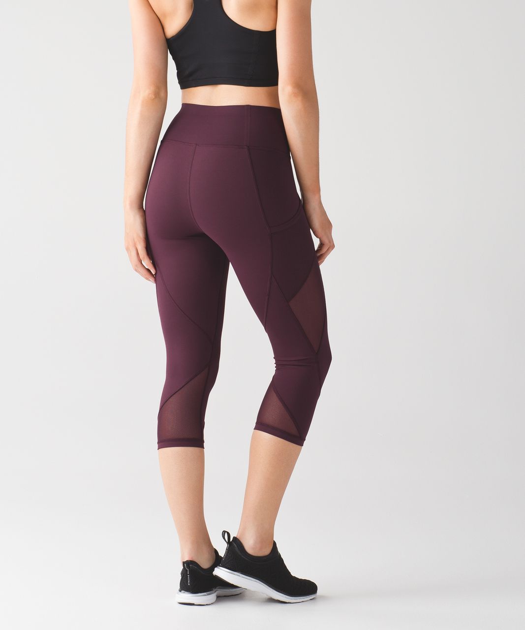 Lululemon Fast As Light Crop - Bordeaux Drama