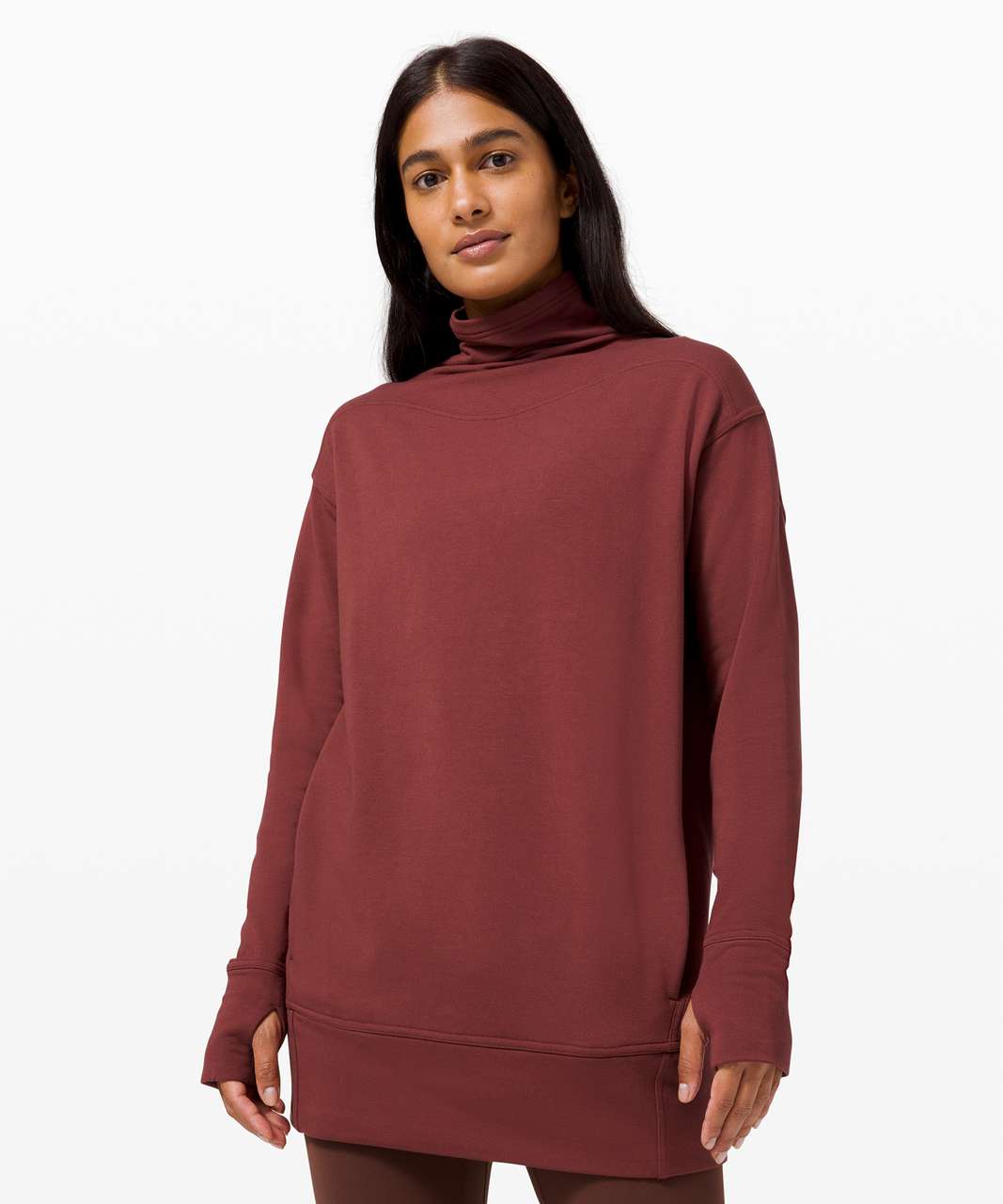 Will velvet hangers stretch out the neck? : r/lululemon