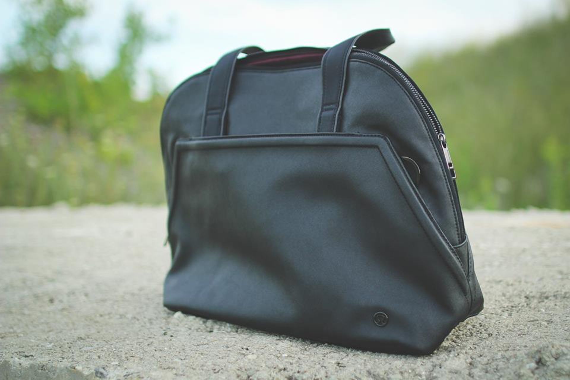 Lululemon Yin Time Bag - Black