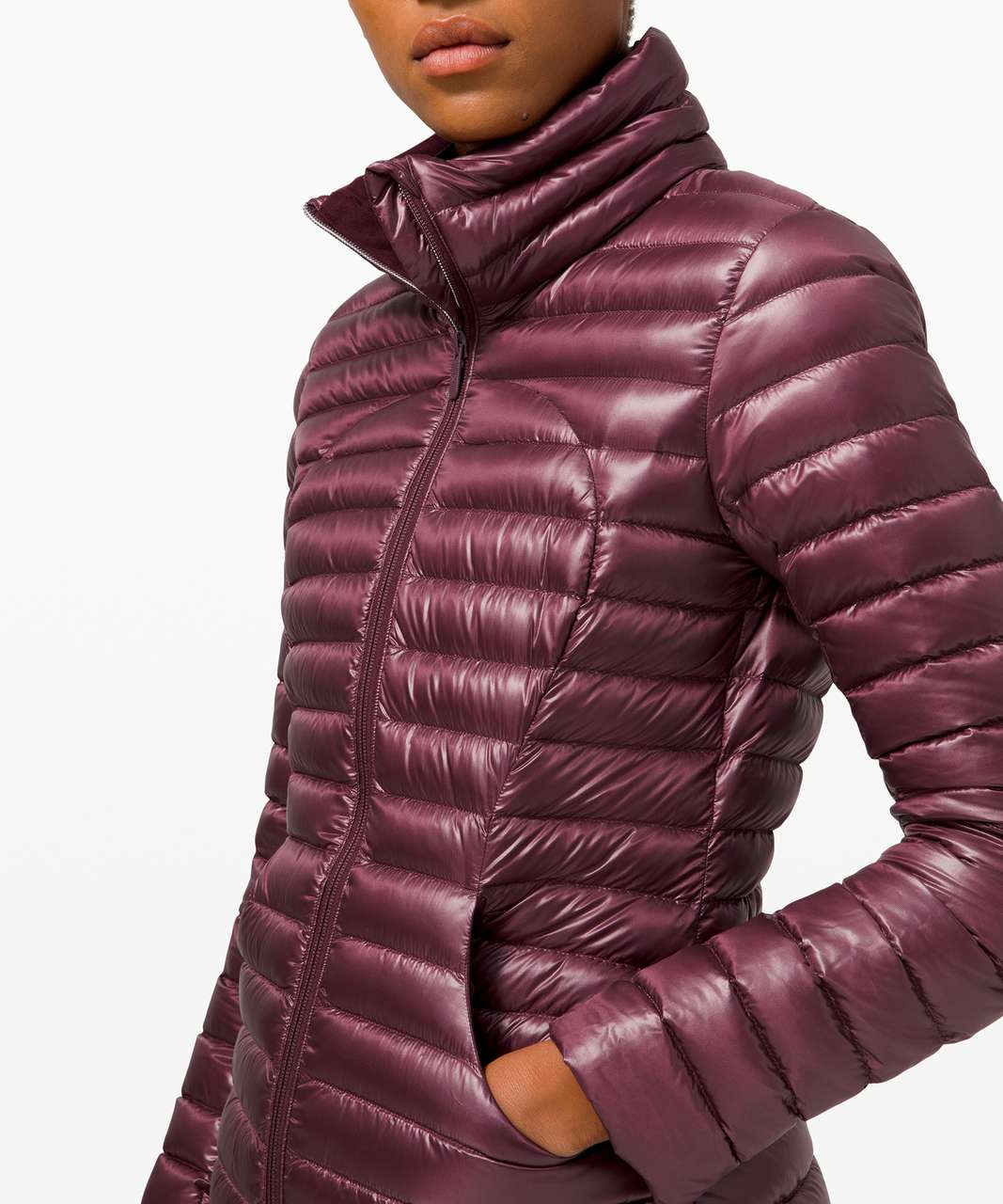 Lululemon Pack It Down Jacket Shine bordeaux drama Size 6 New with