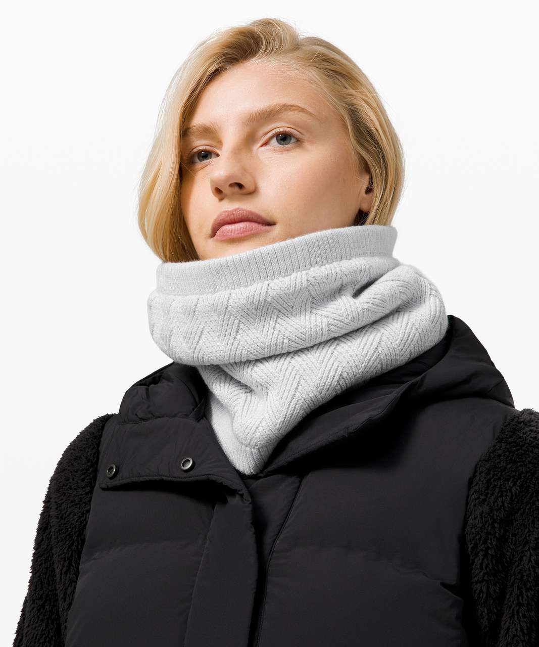 Lululemon Sherpa Weave Neckwarmer - Heathered Core Ultra Light Grey