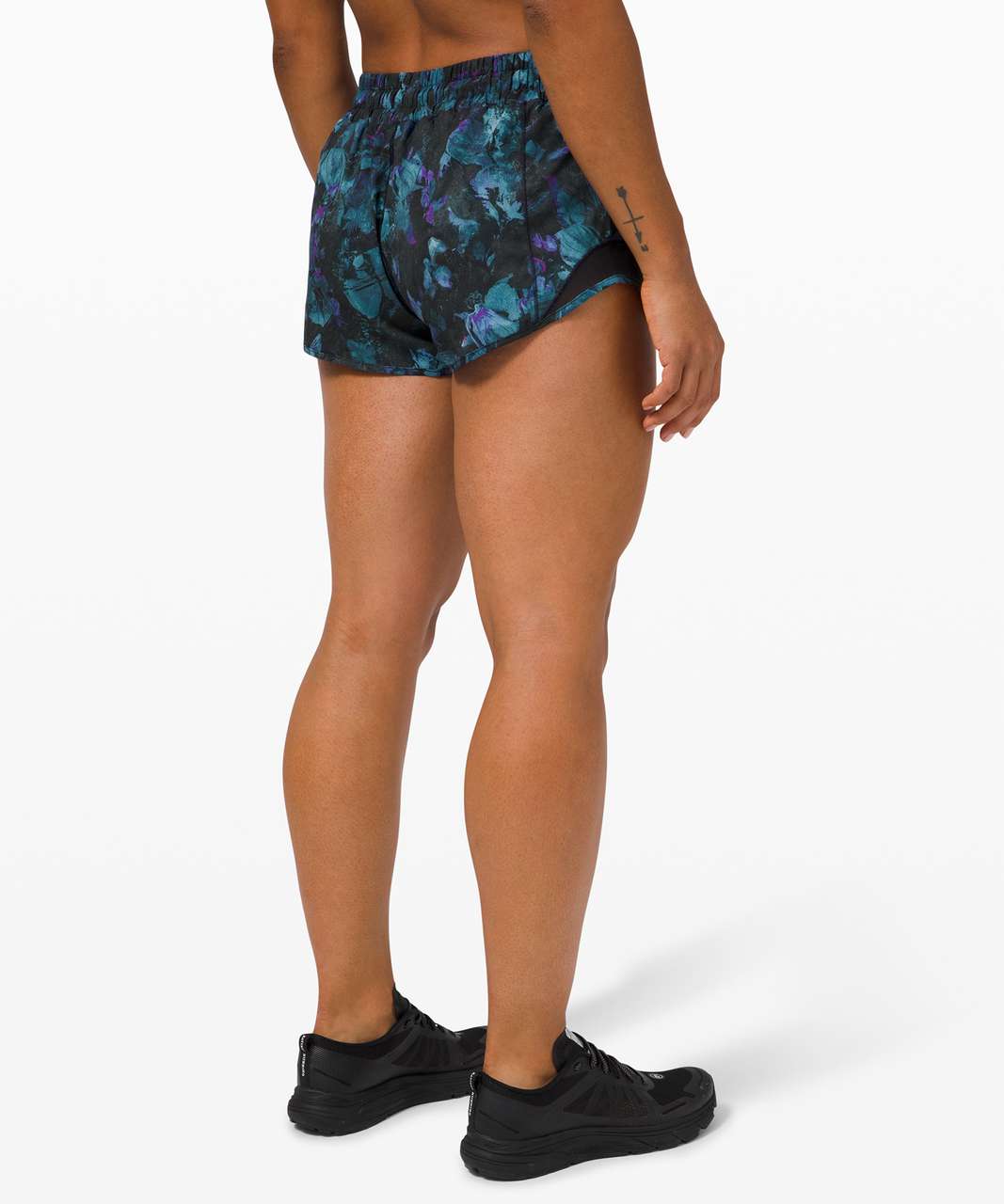 Lululemon Hotty Hot Short II *2.5" - Floral Shift Blue Multi / Black