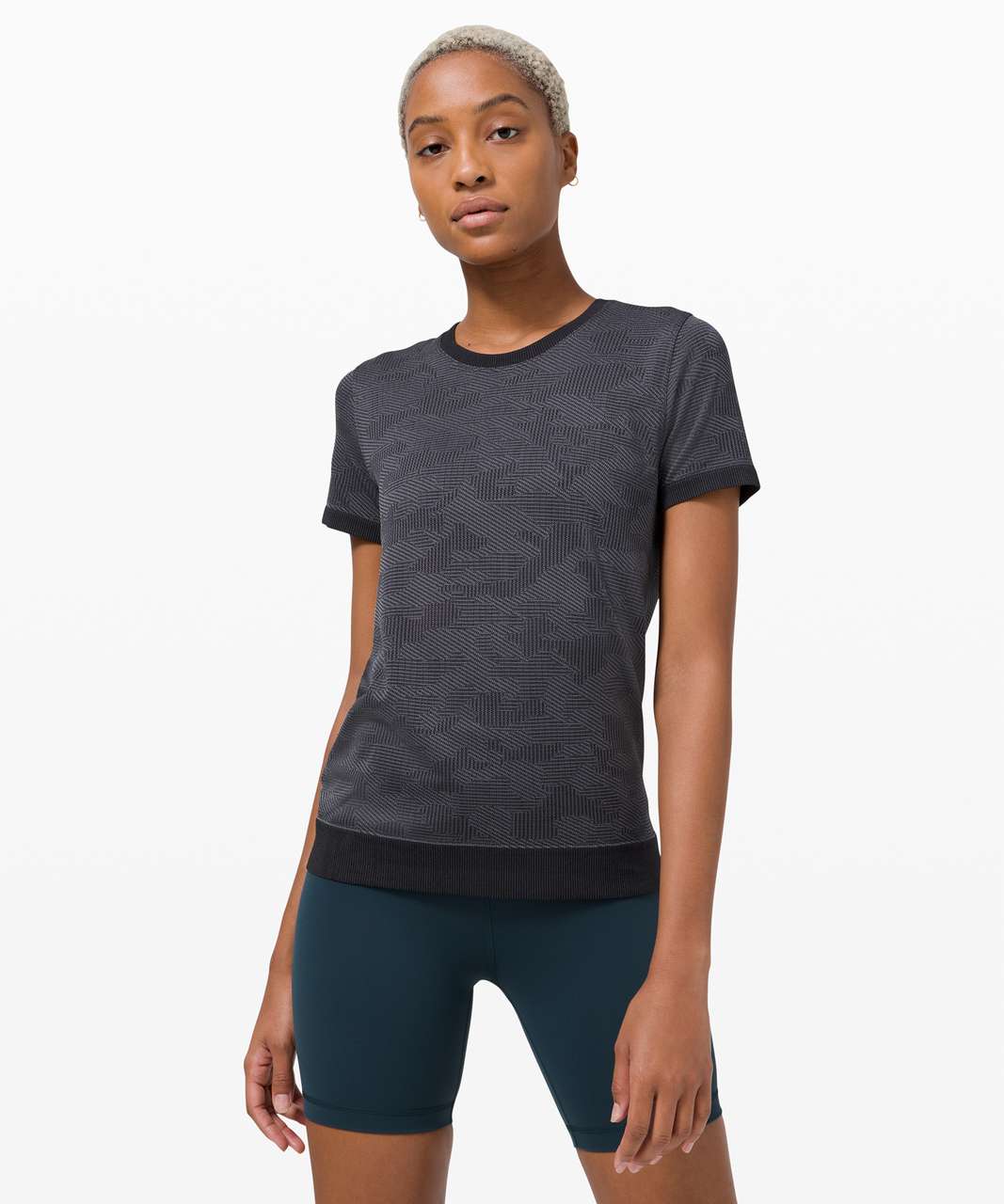 Lululemon Swiftly Breathe Short Sleeve - Black / Black - lulu fanatics