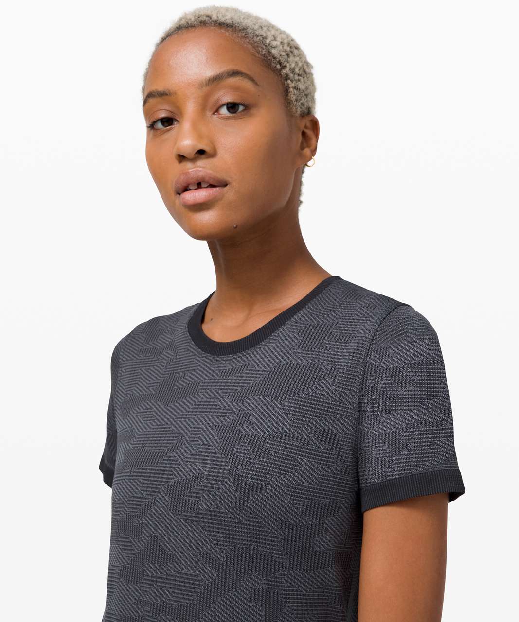 Lululemon Swiftly Breathe Short Sleeve - Black / Black - lulu fanatics