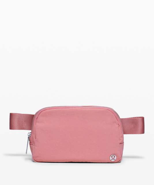 Lululemon Everywhere Belt Bag 1L - Sonic Pink / Cacao / Black