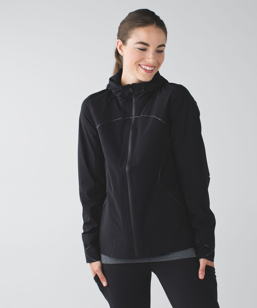 Lululemon Jacket RARE Windbreaker Rain, Run Hooded Jacket Women’s Size 2  Black