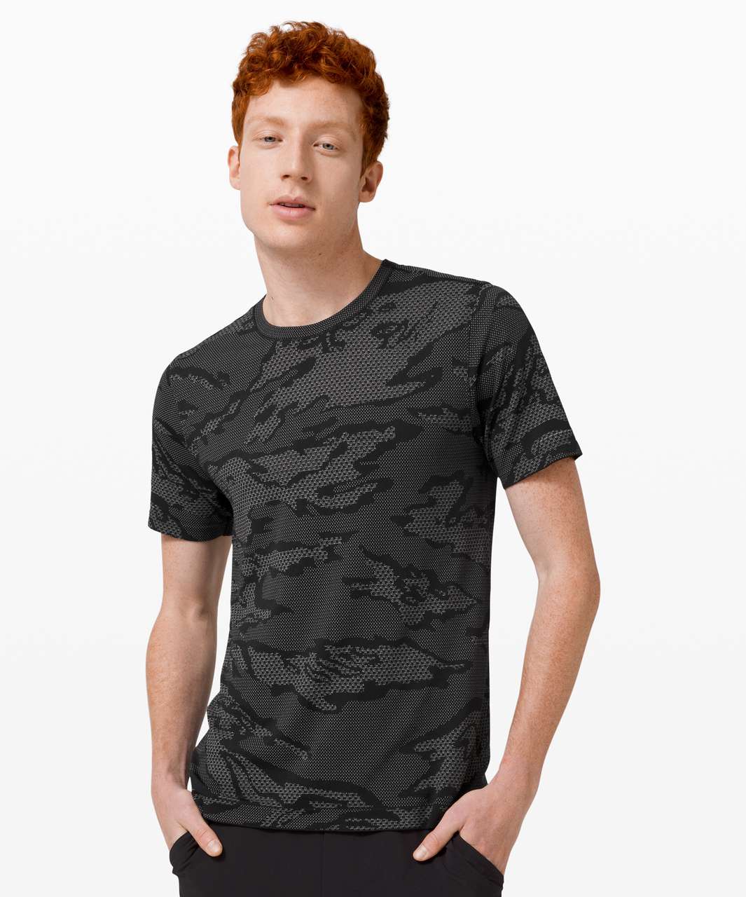 LULULEMON CAMO GRAPHITE GREY/WHITE METAL VENT BREATHE TEE – Barry's Shop