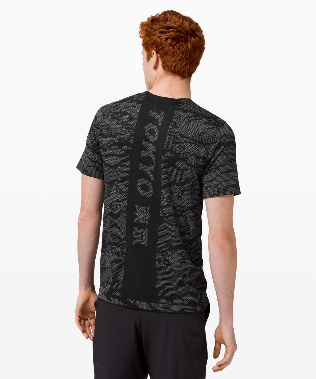 LULULEMON CAMO GRAPHITE GREY/WHITE METAL VENT BREATHE TEE – Barry's Shop