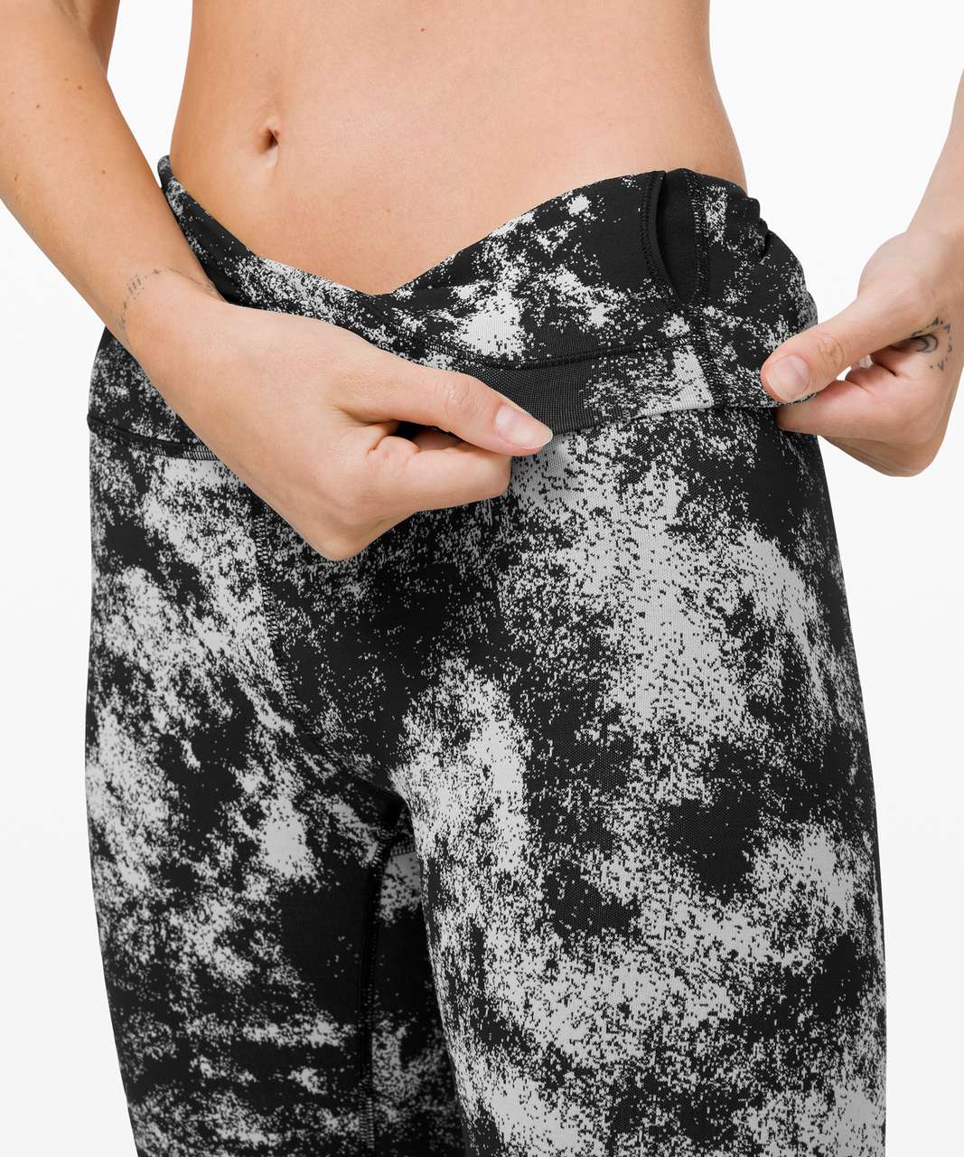 Lululemon Wunder Under High-Rise Tight 25" *Full-On Luxtreme - Aerify Jacquard Black Alpine White