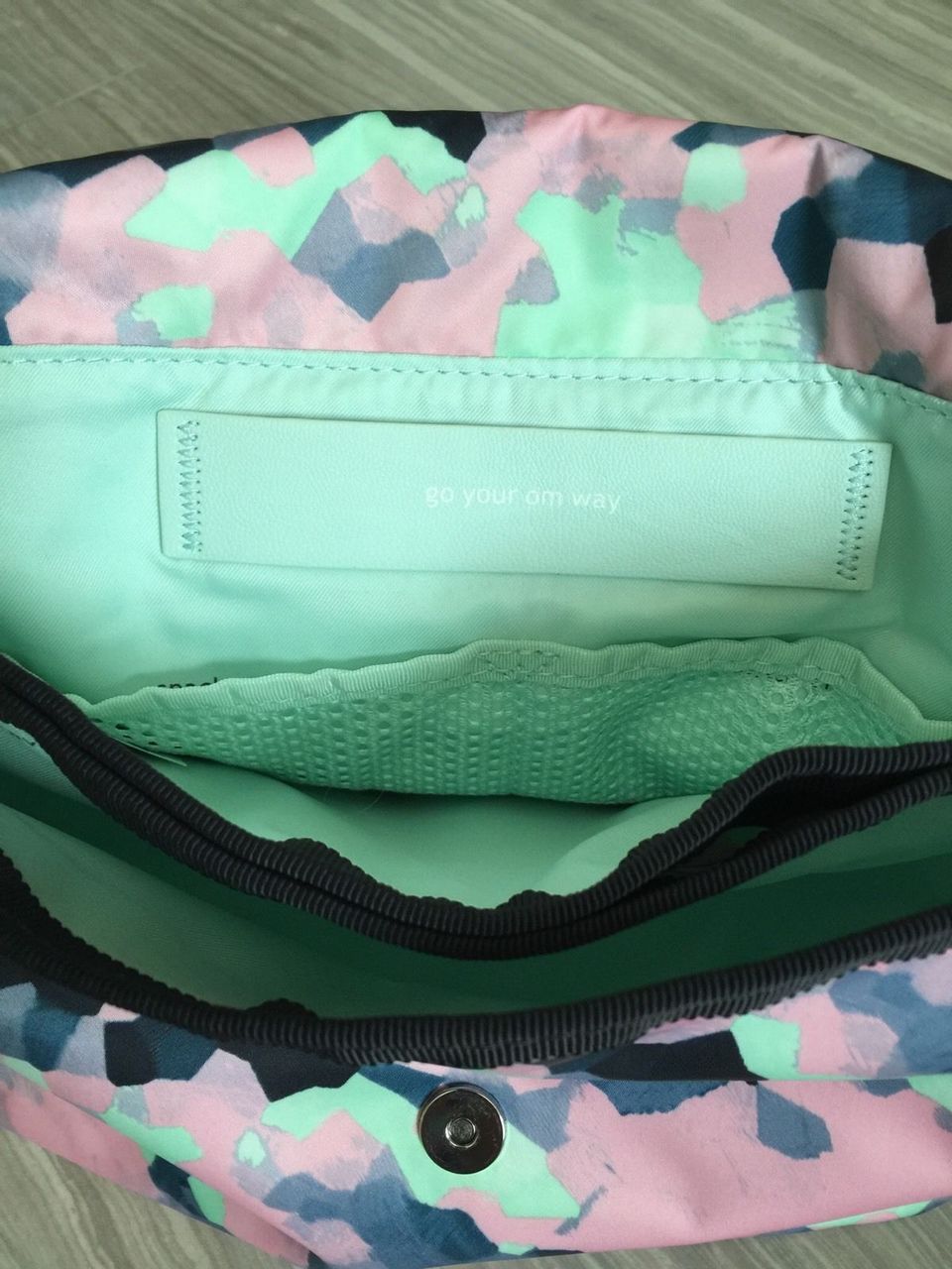 Lululemon Party Om Bag - Clouded Dreams Multi / Deep Coal