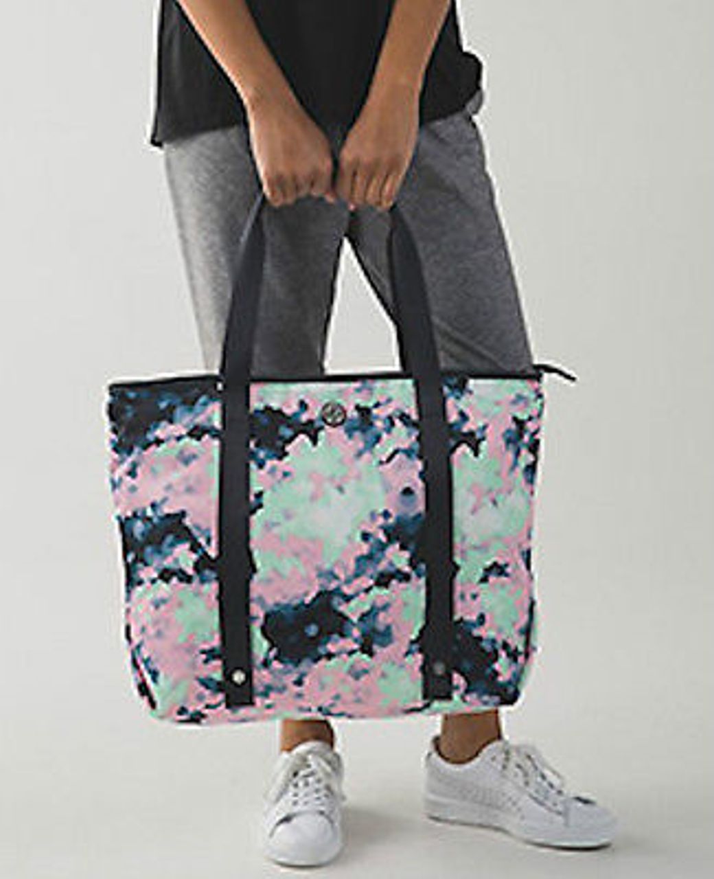 Lululemon Summer Lovin' Tote - Clouded Dreams Multi