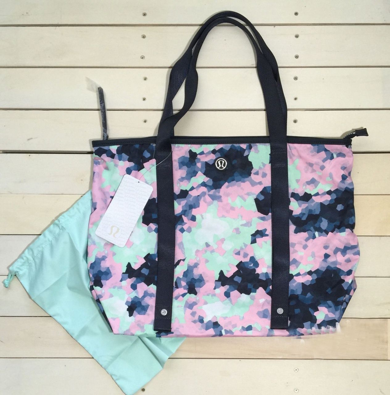 Lululemon Summer Lovin' Tote - Clouded Dreams Multi