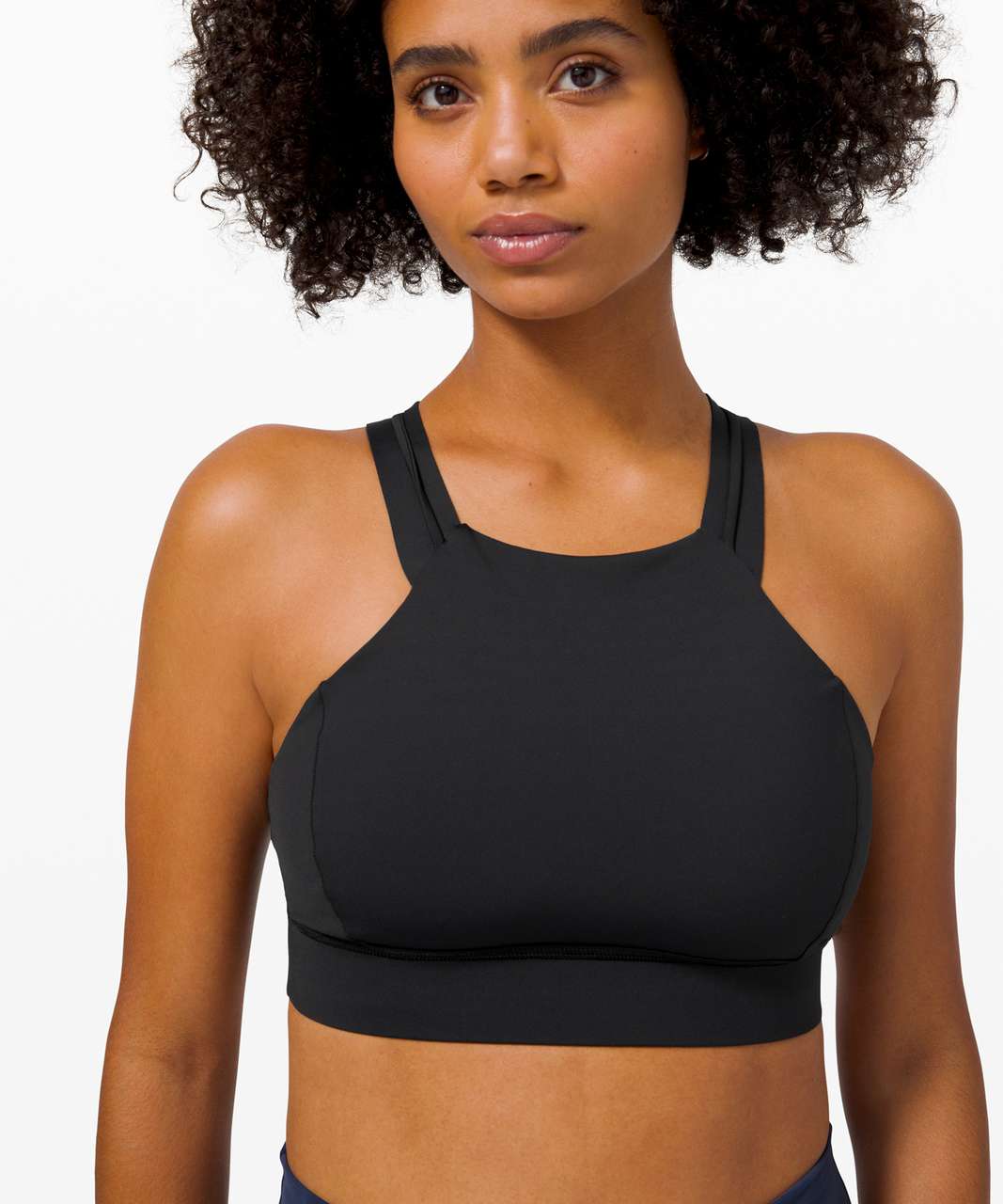 https://storage.googleapis.com/lulu-fanatics/product/60679/1280/lululemon-strong-at-heart-bra-medium-support-c-d-cup-black-0001-336466.jpg