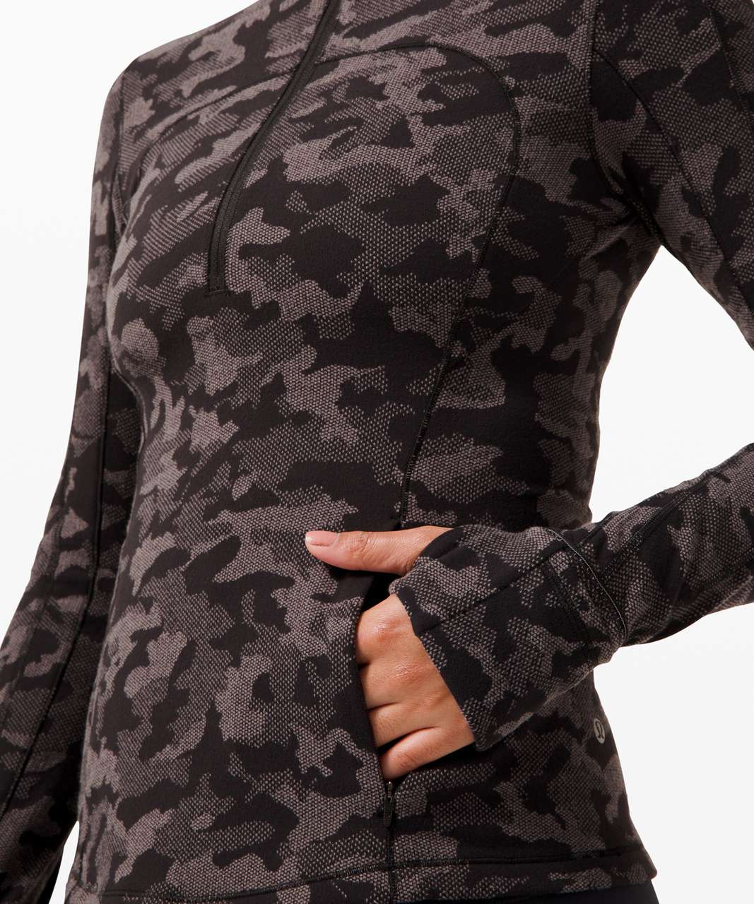 Run Briskly 1/2 Zip is a staple for me, loving it in the Black Lunar Rock  Camo💜 : r/lululemon