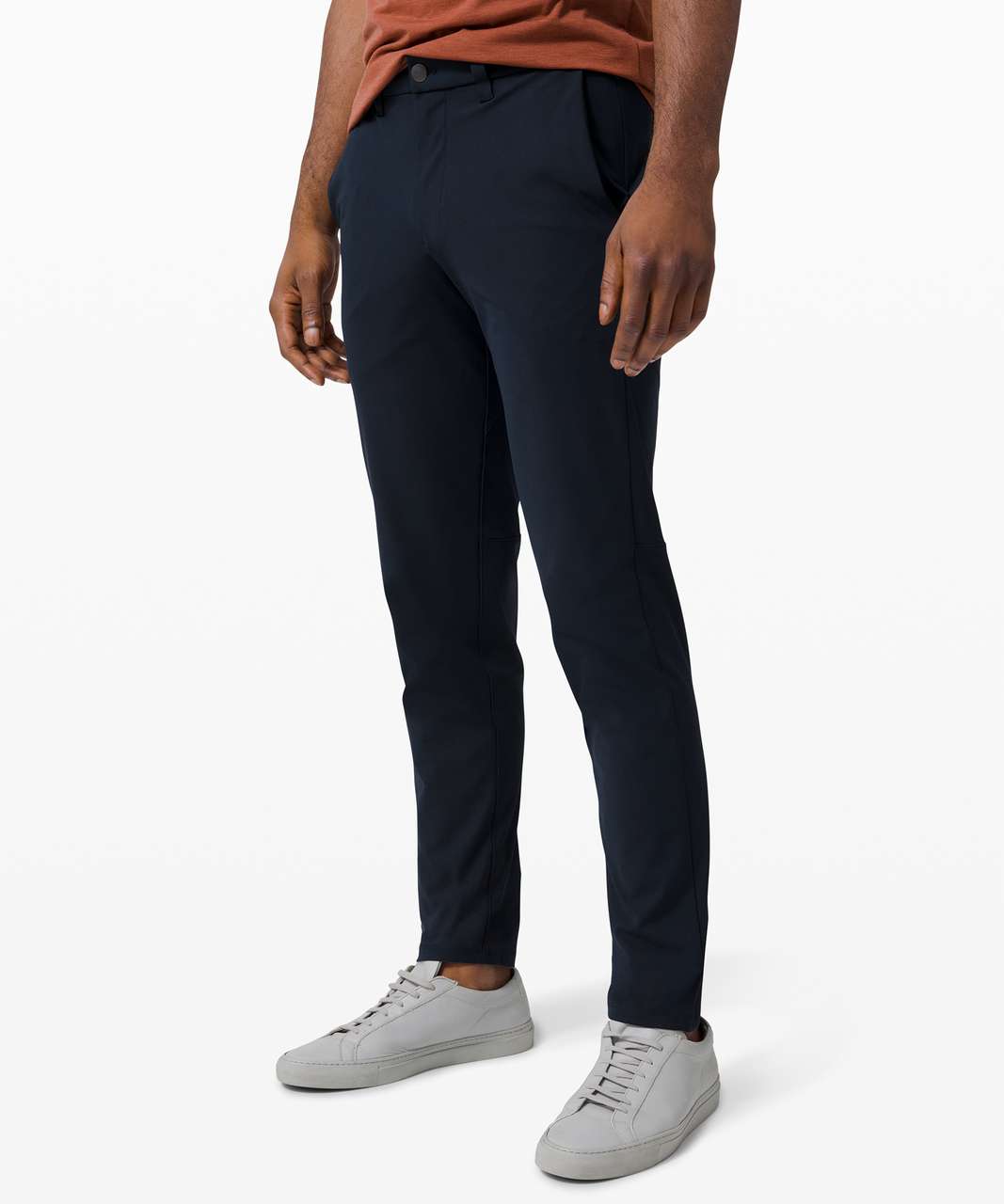 Lululemon Men's Commission Pant Classic 34L (True Navy, 33) : :  Clothing, Shoes & Accessories