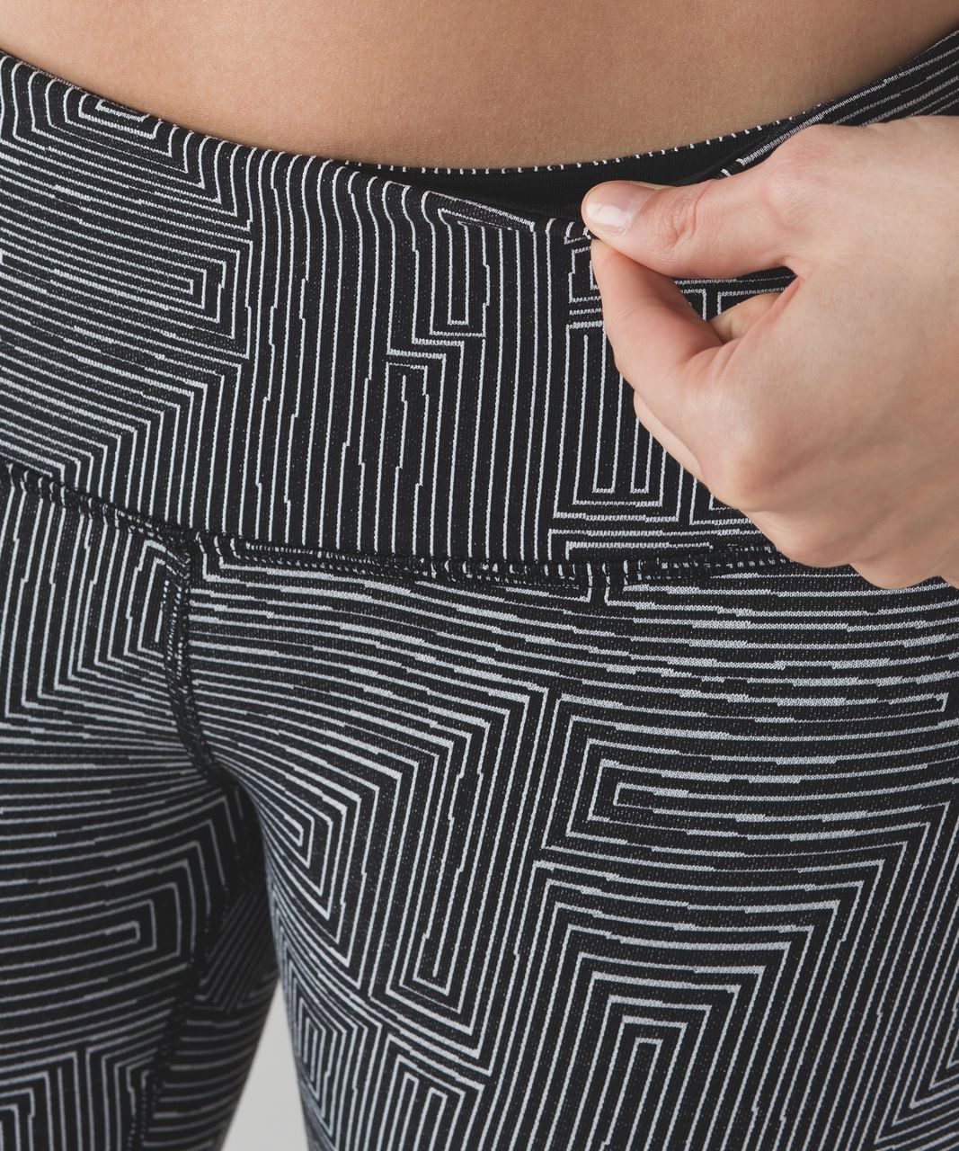 Lululemon Wunder Under Crop III - Maze Jacquard White Black