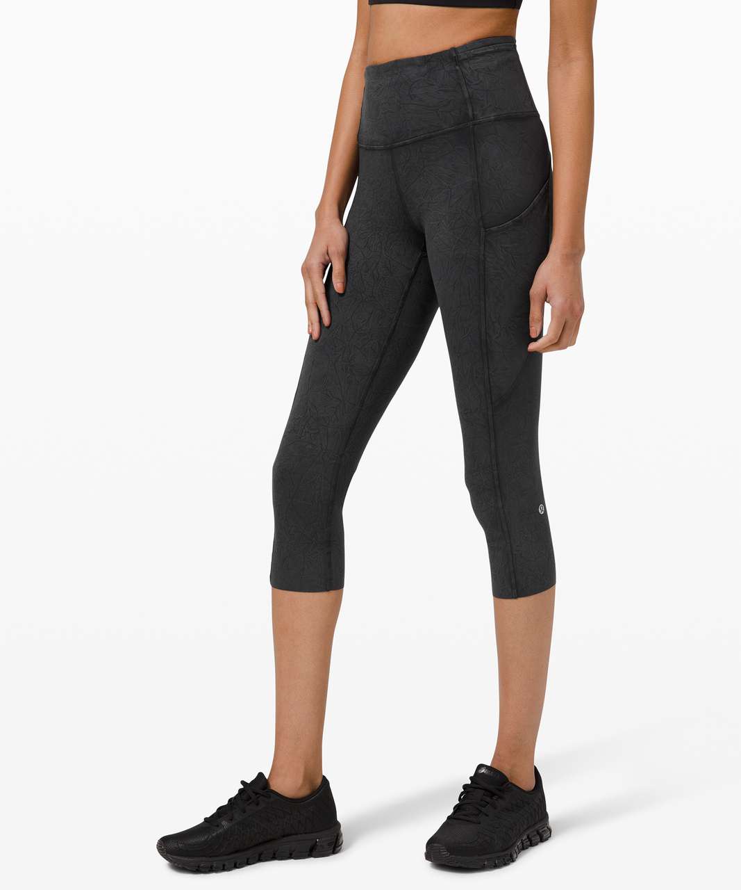 Lululemon Fast Free Crop 19 Leggings Size 2 Black Pockets Reflective Run