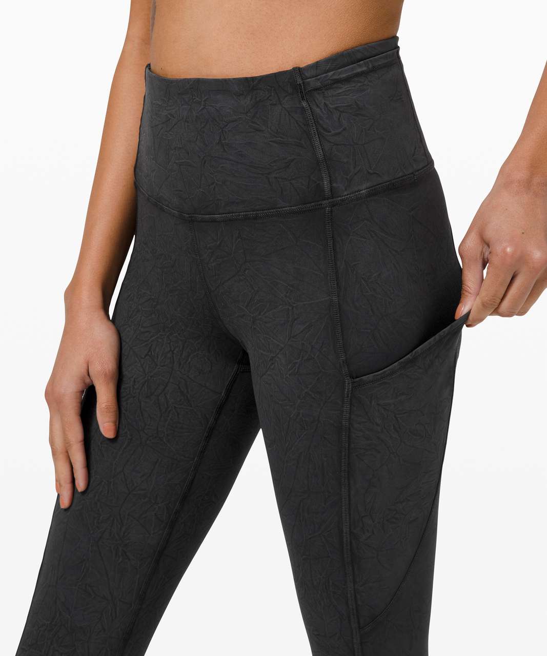 Lululemon Black and White Print with Black Piping and Side Pockets Cropped  Leggings- Size 4 (Inseam 24.75