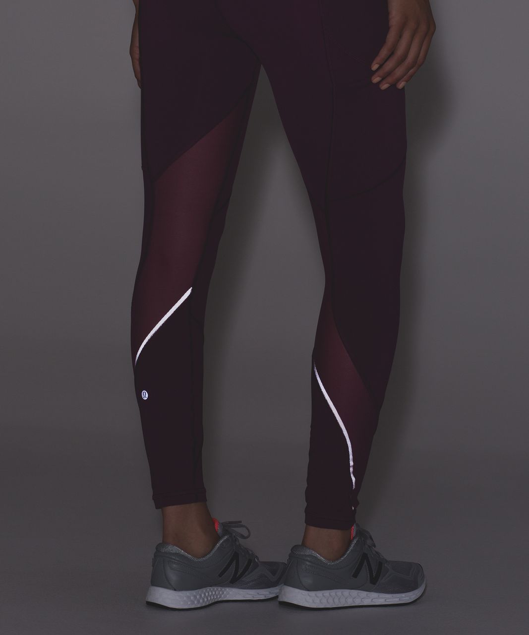 Lululemon Outrun Tight - Chilled Grape