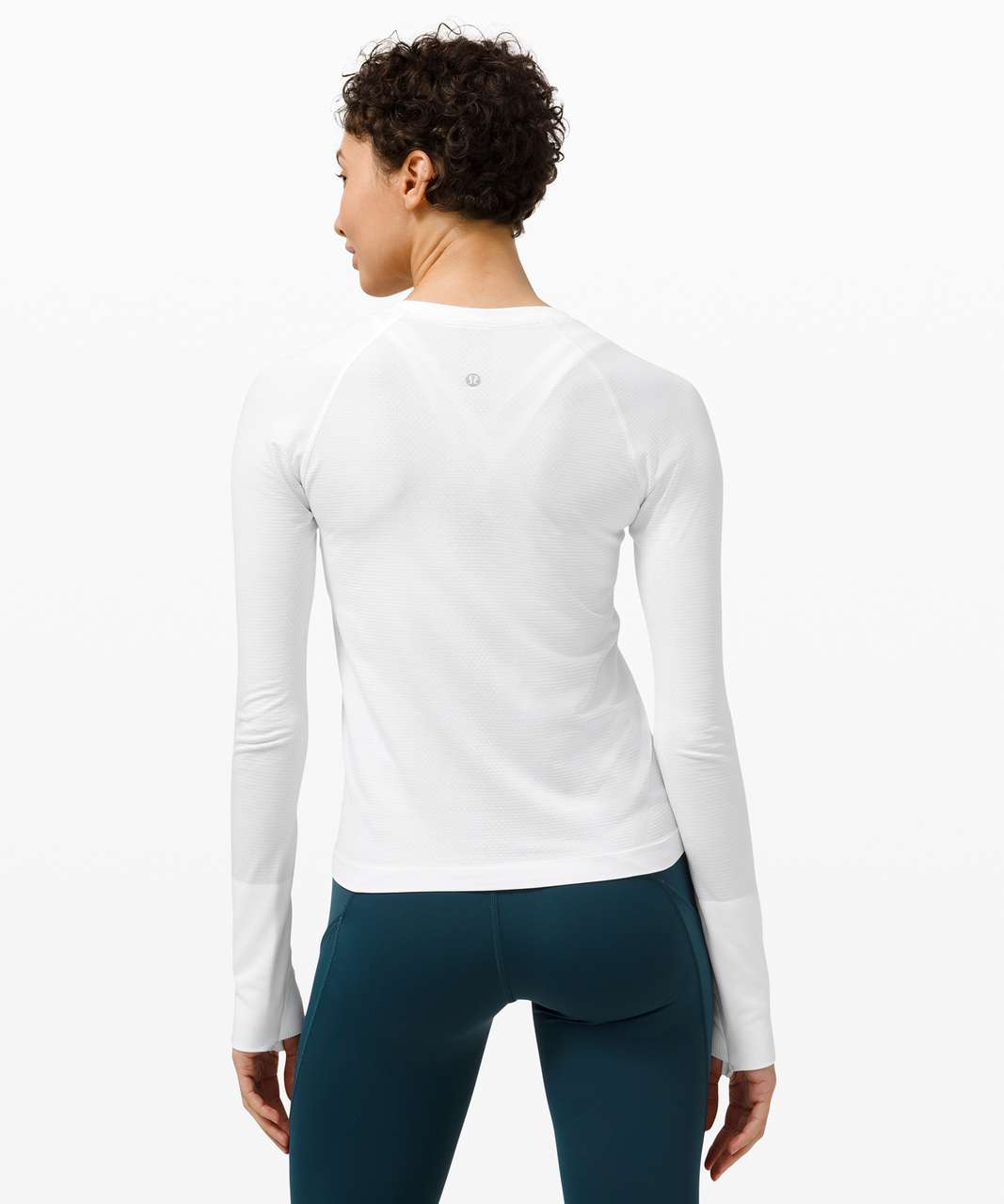 Lululemon Size 6 Swiftly Tech Long-Sleeve Shirt 2.0 Race Length, Hot Heat,  NWT