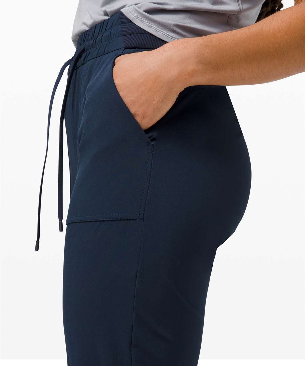 NWT Lululemon Beyond The Studio Crop Water Drop Bahrain