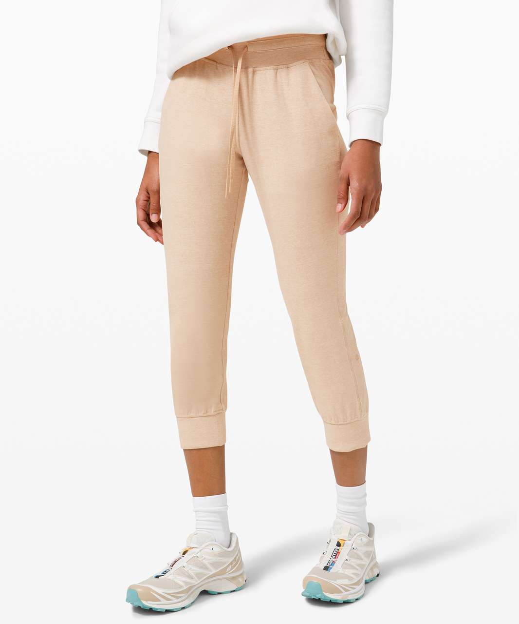 LA cut out waist cropped LS with 7/8 rulu joggers (on petite gal