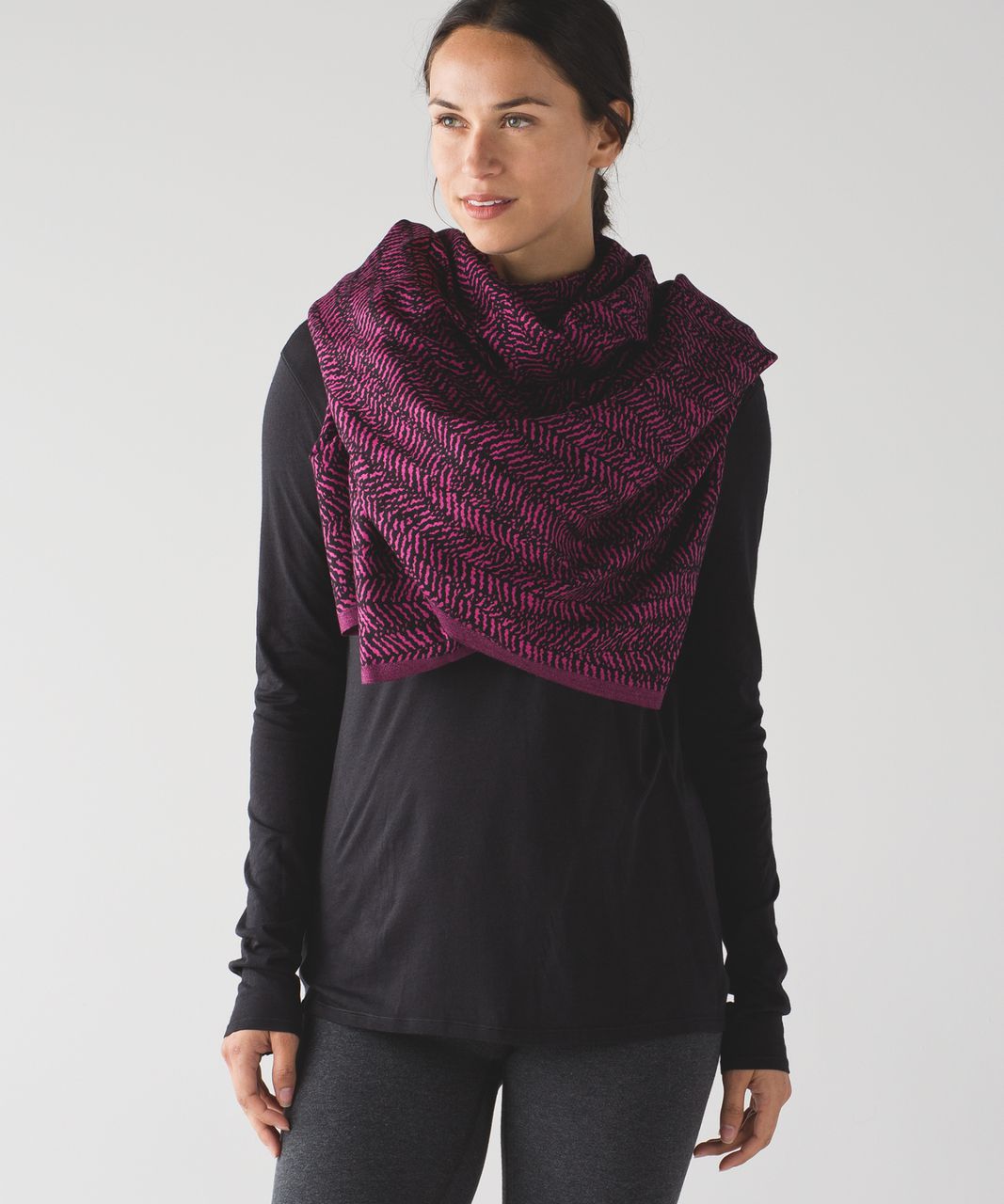 Lululemon Be Present Scarf - Trax Jewelled Magenta Black