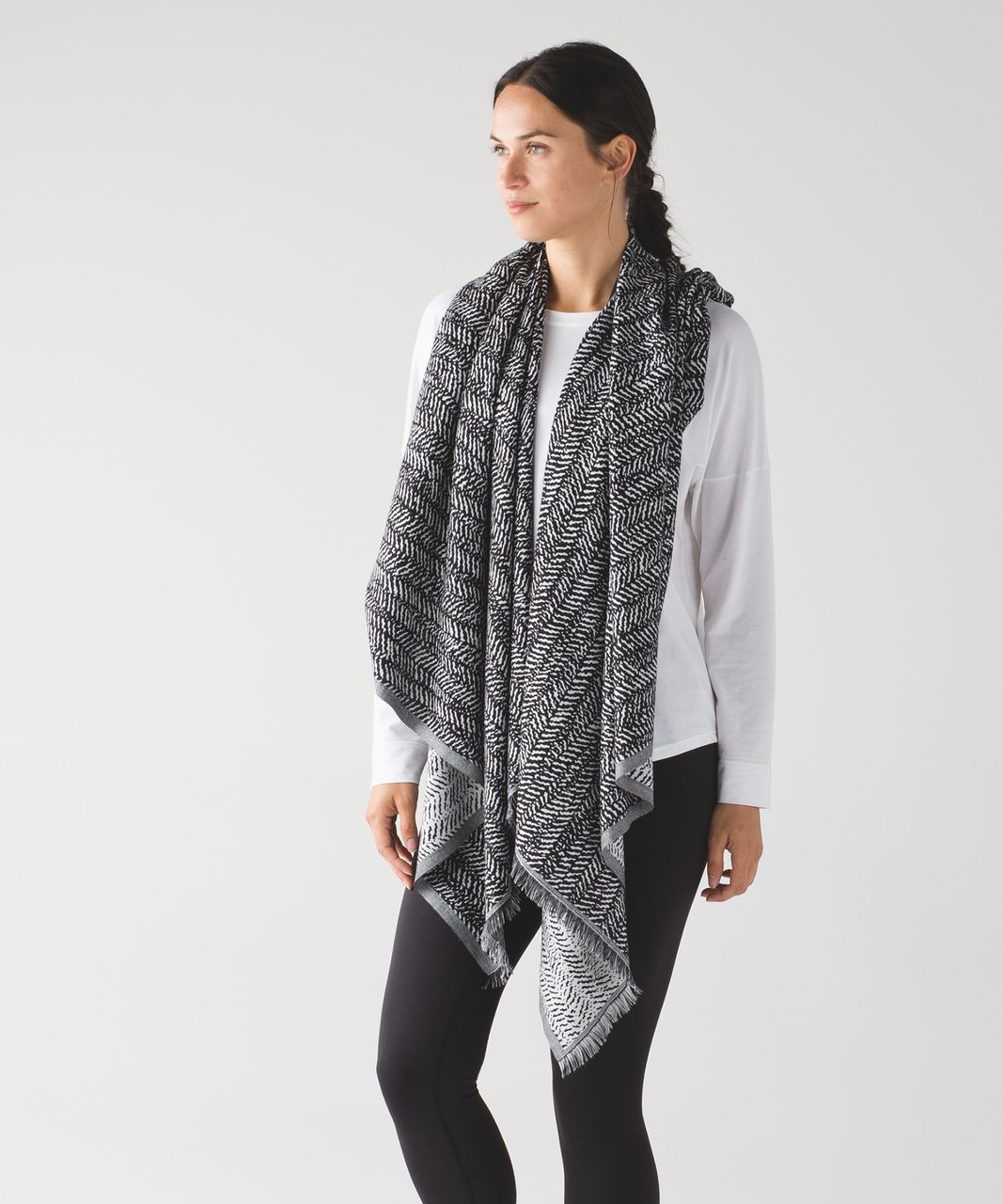 Lululemon Be Present Scarf - Trax White Black