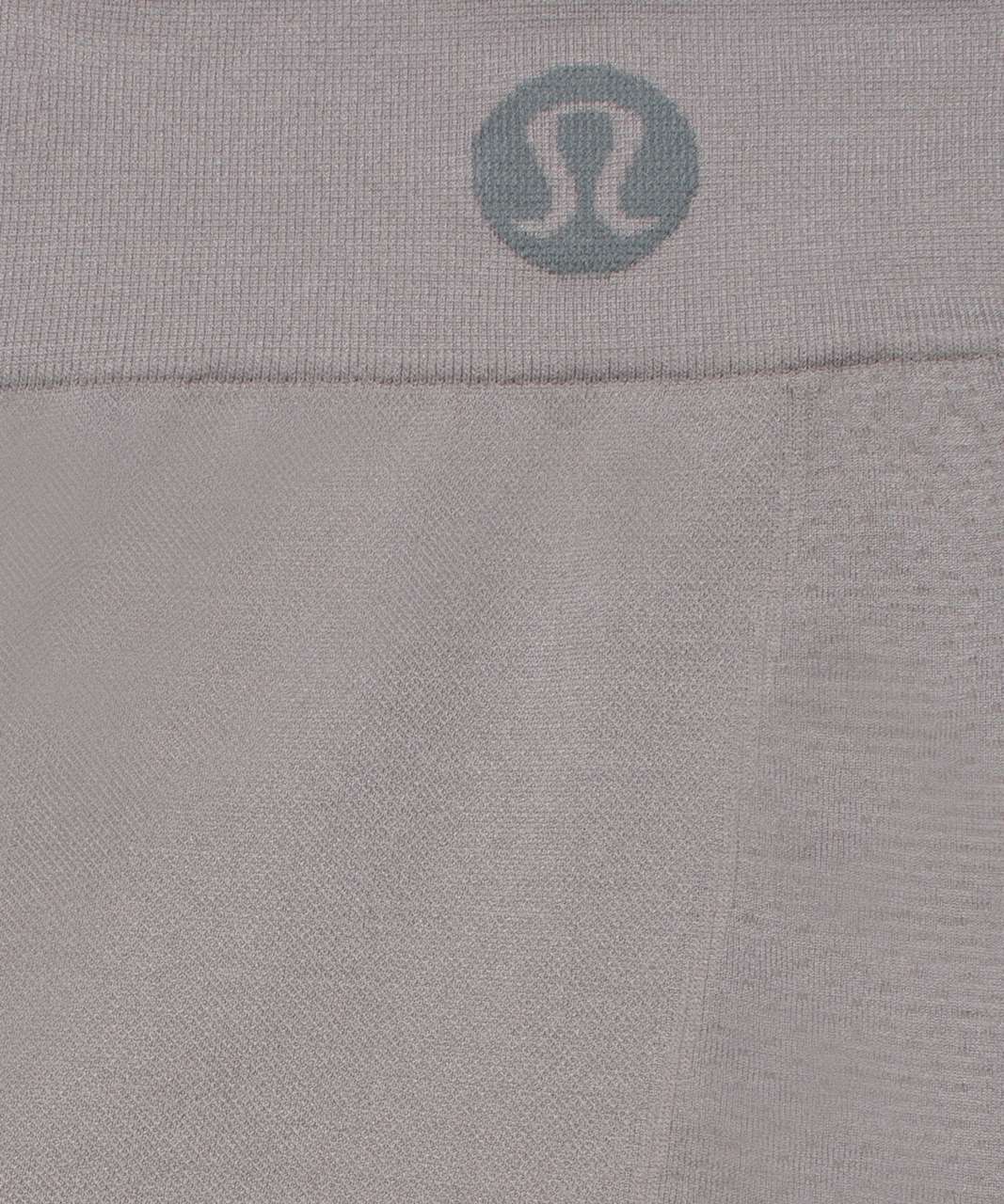 Lululemon Rapid Vent Tech Boxer 7" - Gull Grey